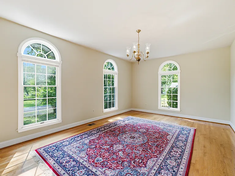 2725 Oldewood Dr — Photo 12