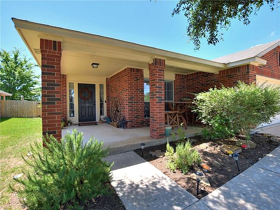 3rd image of 532 Wood Sorrel Way