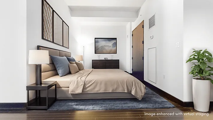 Rented by Bizzarro Agency | media 18