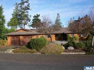751 Madrona Way, Sequim, WA 98382