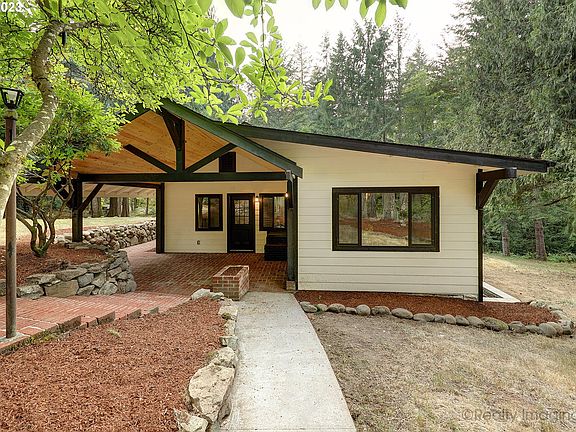 3rd image of 51191 SE Cherryville Dr