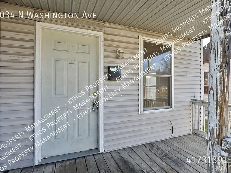 2034 N Washington Ave — Photo 2