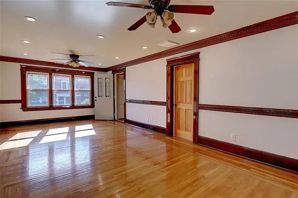 3 bed, 2000 sqft, $3,000 — Photo 4