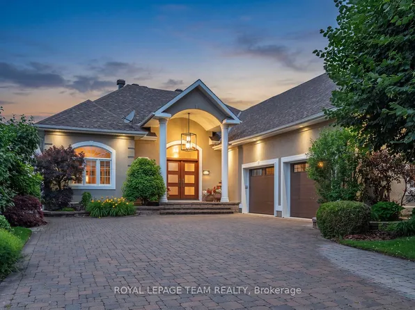 6361 Radisson Way, Ottawa, ON K1C 2Z9