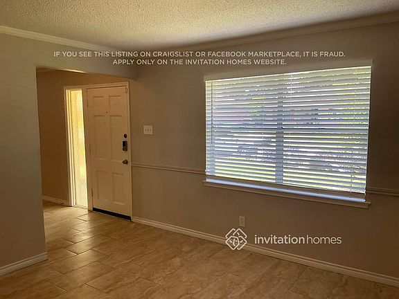 4th image of 1310 Lexington Dr