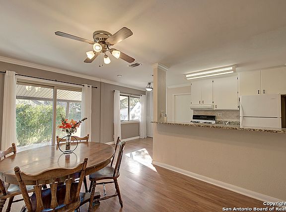 5th image of 4434 Summer Sun Ln