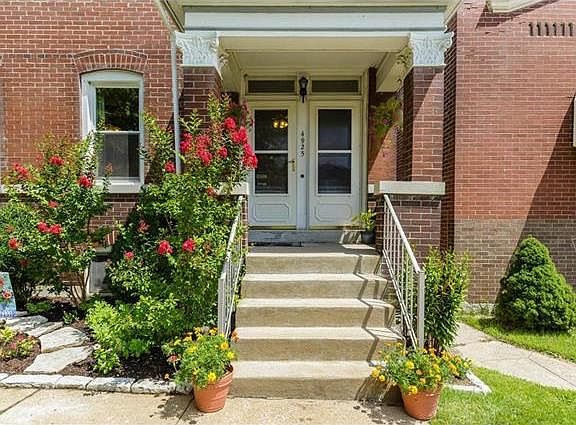 3rd image of 4925 Loughborough Ave