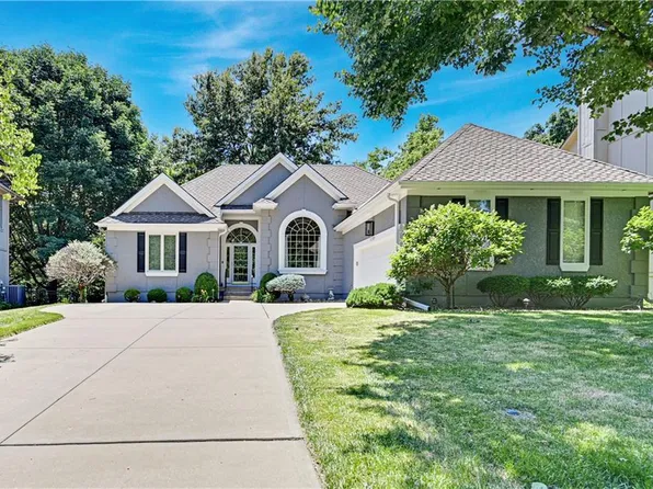 12709 W 126th St, Overland Park, KS 66213