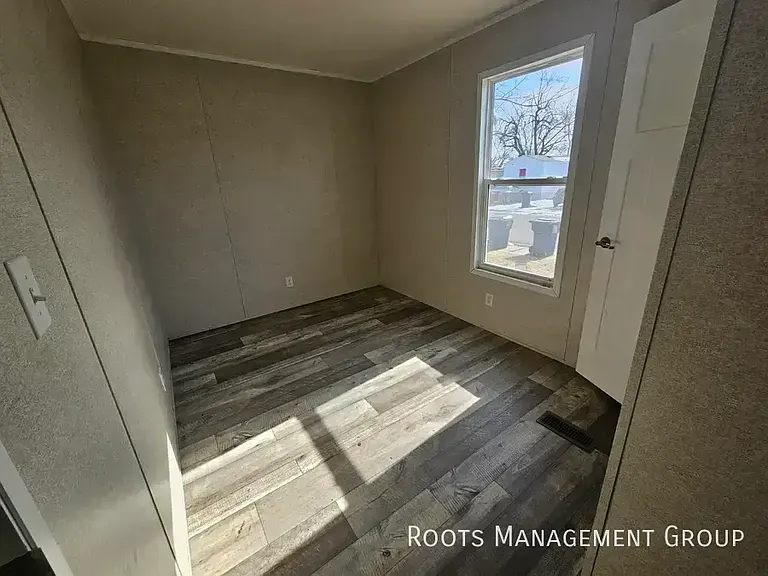 1432 Winona St #1432WN — Photo 6