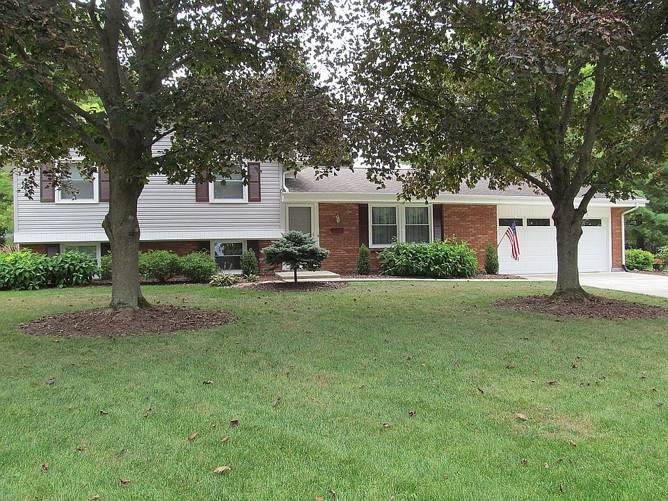 1st image of 620 Marseille Cir