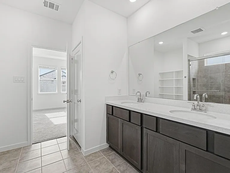 9710 Rialto Heights Dr — Photo 17