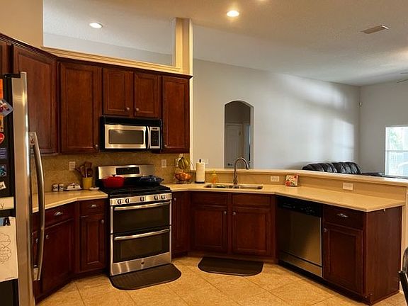4th image of 105 Oakwood Plantation Dr