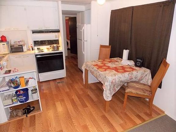 4th image of 39614 Persimmon Ave