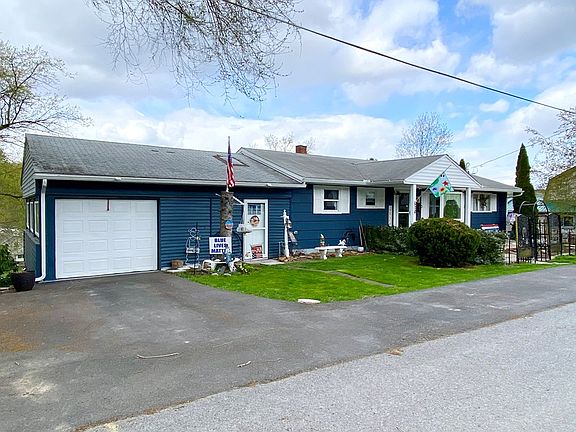 2nd image of 41 Woodland Ave