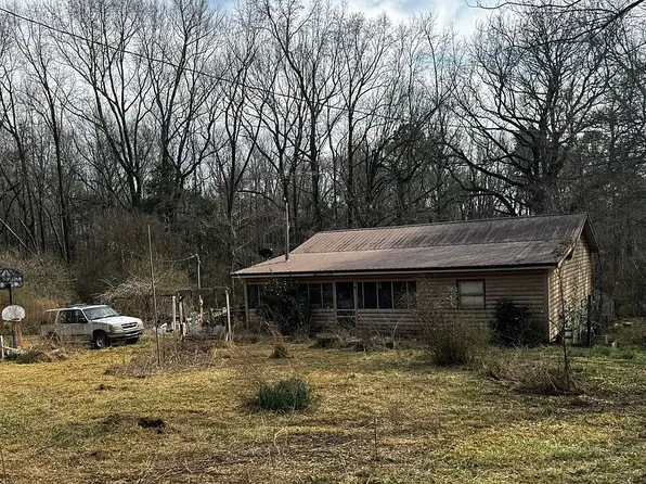 256 E Paoli Rd, Carlton, GA 30627