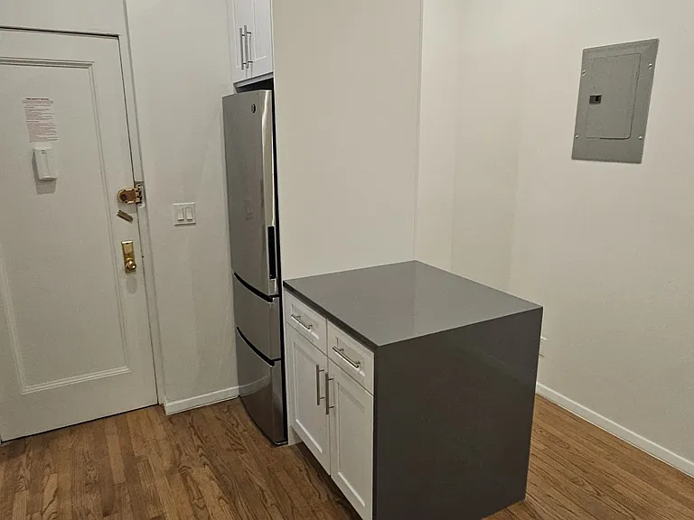 92 Grove St #14 — Photo 9
