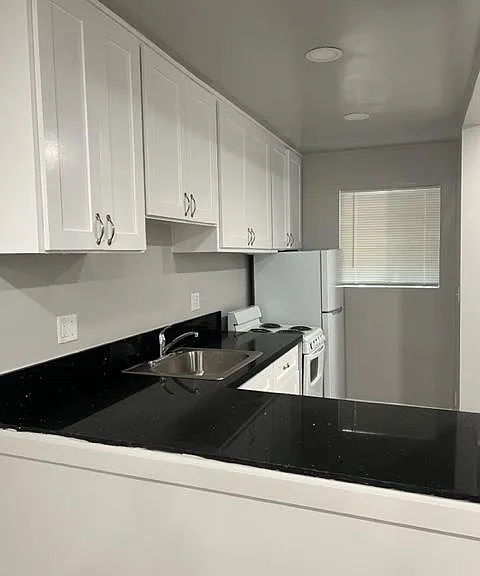 Woodbridge Village Apartments — Photo 13