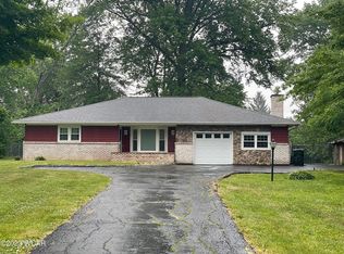 1565 Crayton Ave, Lima, OH 45805