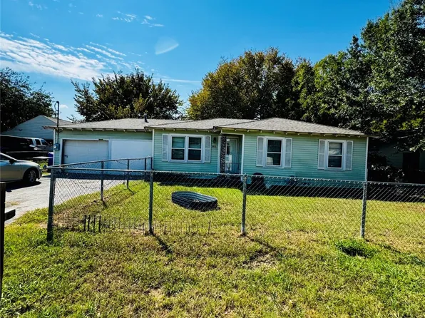 11806 Red Bud Dr, Balch Springs, TX 75180