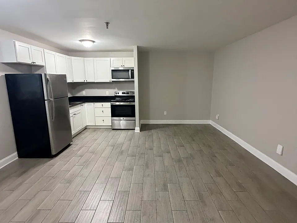 143 Sheffield Ave #4-A