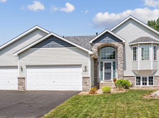 401 Dakota Ave, Roberts, WI 54023