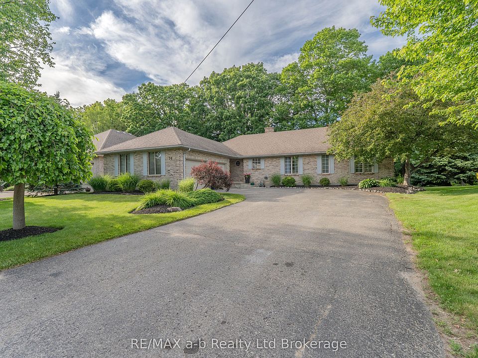 1st image of 34 Lorraine Ave