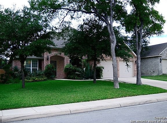 2nd image of 311 Persimmon Trl