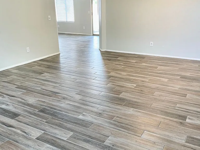 9820 W Pioneer St — Photo 10