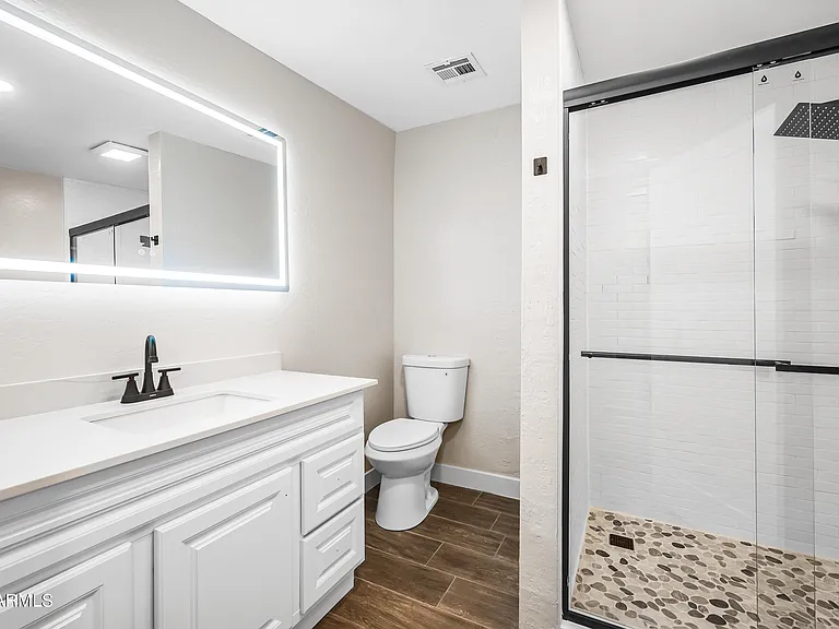 750 W 1st Pl — Photo 15