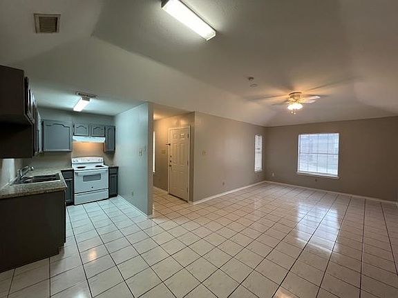 4th image of 506 Shiloh Dr APT 7
