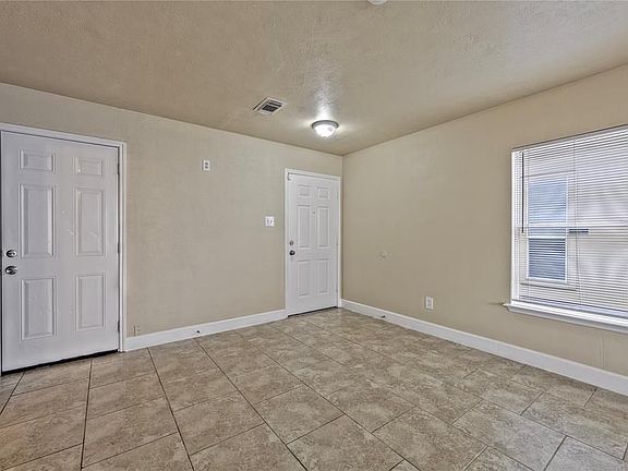 3rd image of 2663 Kiplands Ct