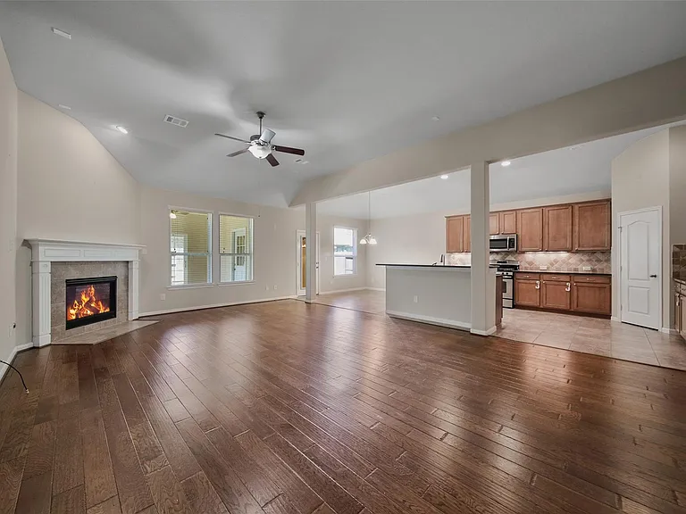 25208 Forest Ledge Dr — Photo 9
