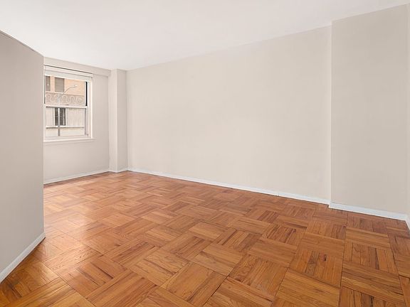 5th image of 139 E 33rd St APT 2J