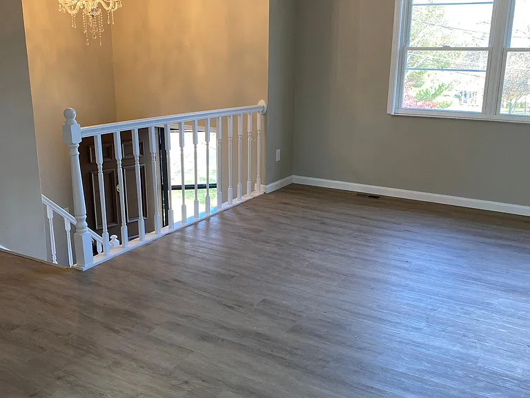 2506 Meadowmar Ln — Photo 7