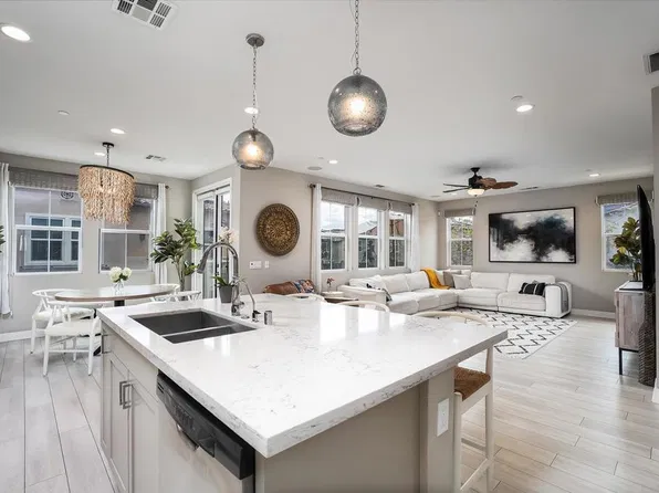 8680 Tobago Ln, Santee, CA 92071