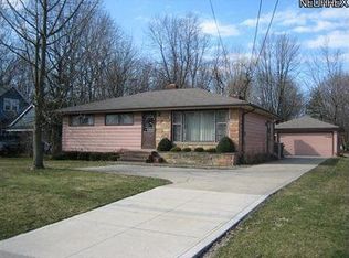 6000 Stearns Rd, North Olmsted, OH 44070