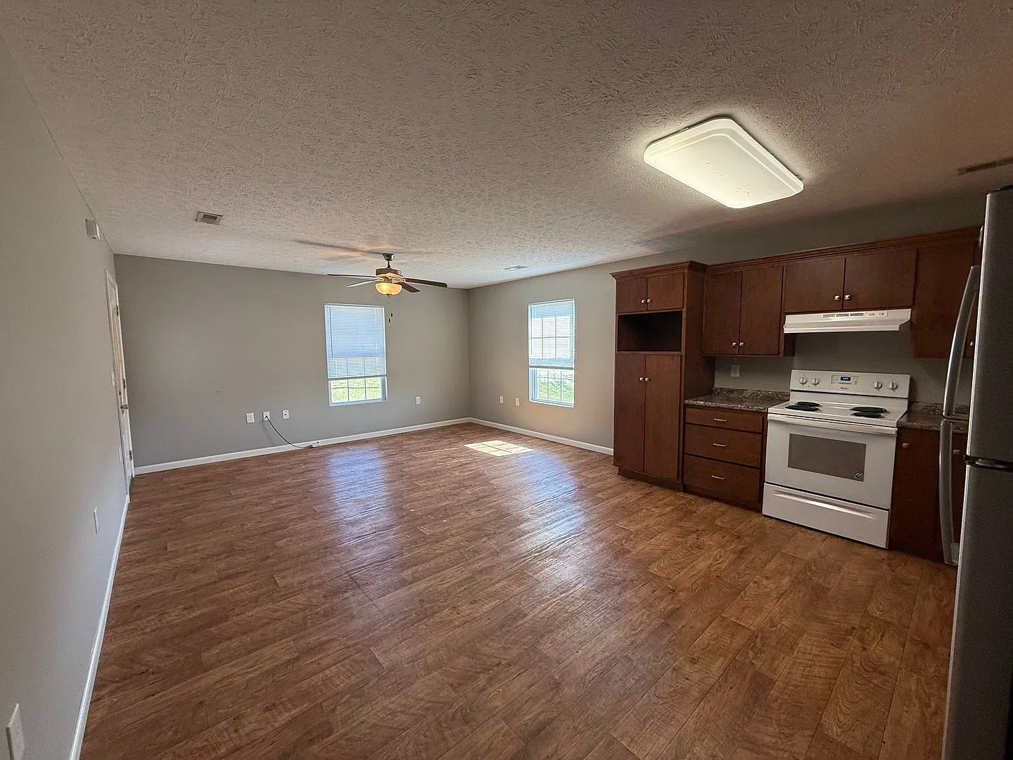 104 Nancy Ln — Photo 4