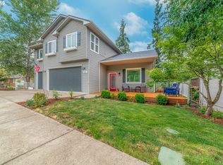 670 Holly Ave, Cottage Grove, OR 97424