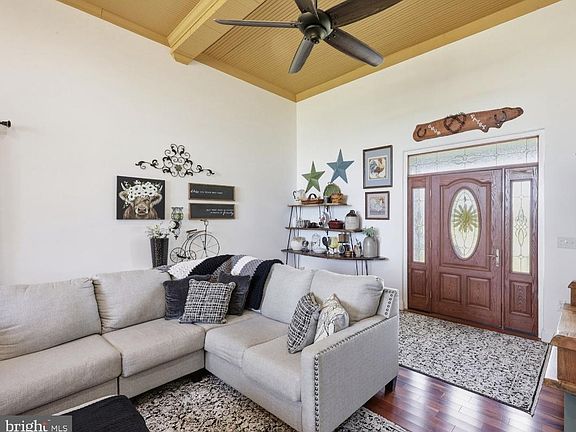 5th image of 19 Church Ln