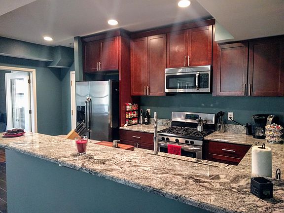 4th image of 2515 Jay Ave APT 205
