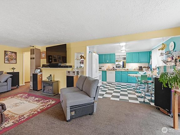 5th image of 8904 220th Street SW