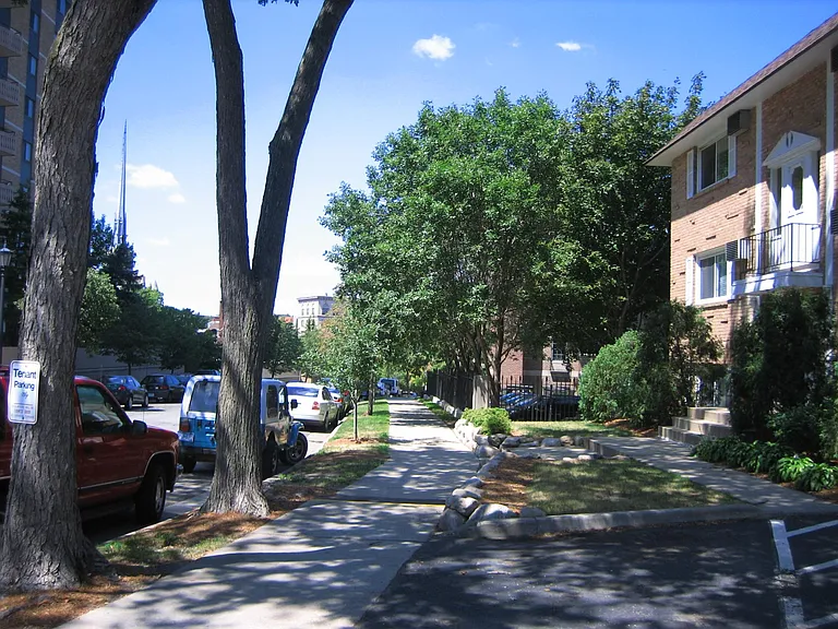 322 Clifton Ave — Photo 12