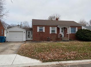 1212 Grant Dr, Edwardsville, IL