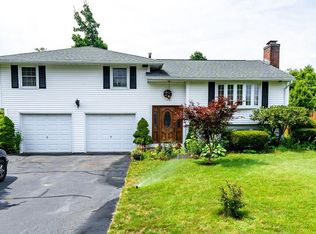 32 Briarwood Ave, Springfield, MA 01118