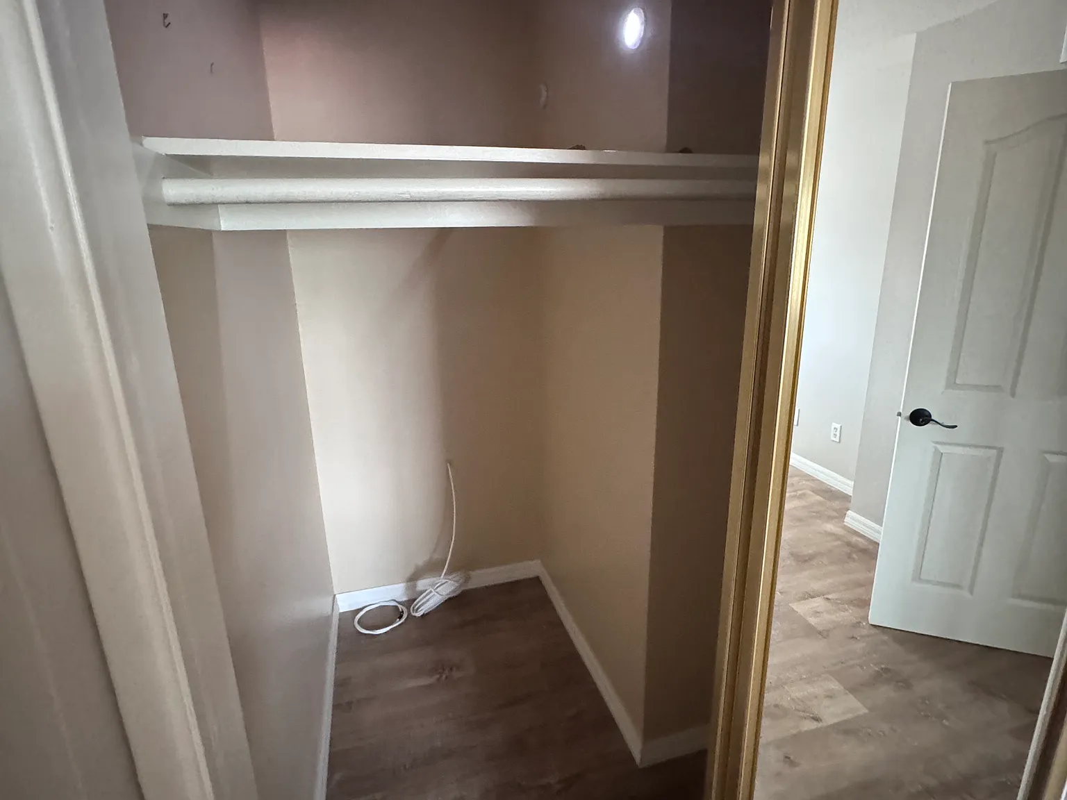 2 bed, 1.5 bath, 924 sqft, $2,850 — Photo 3
