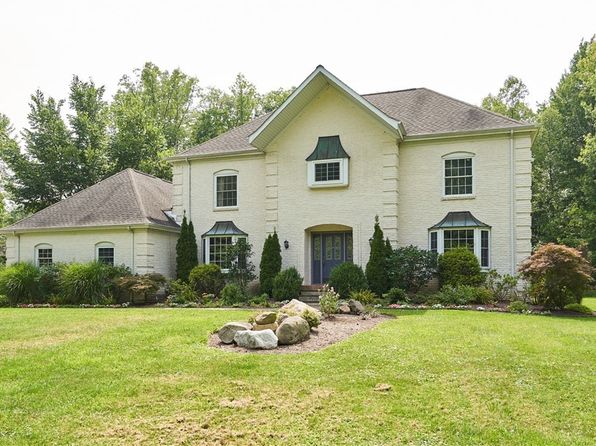 11950 Girdled Rd, Concord, OH 44077