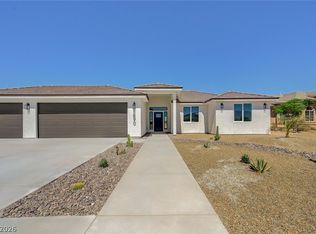 1890 S Manzanita Dr, Pahrump, NV 89048