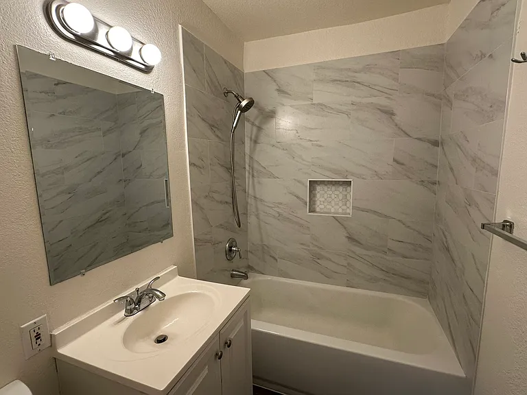 3954 Hortensia St #3954 — Photo 12