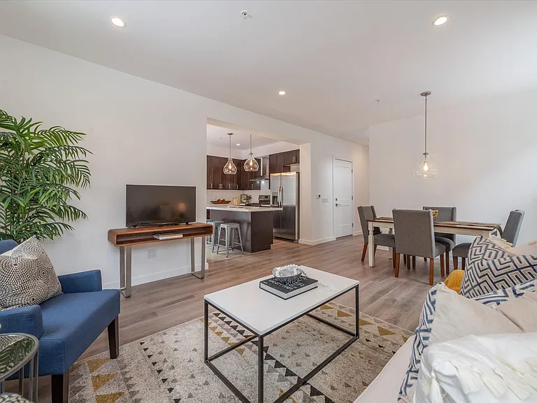 9560 Parker Ln — Photo 21