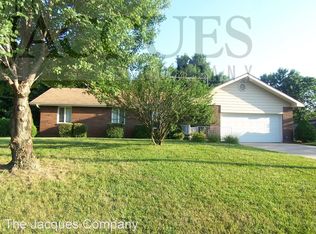 2108 E Valley Water Mill Rd, Springfield, MO 65803